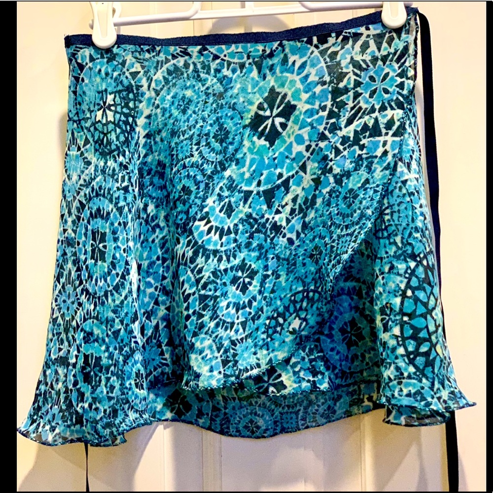Patterned Mesh Skirt